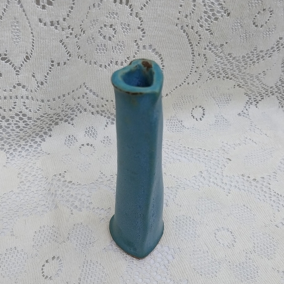 1960s Studio Art Pottery Stoneware Bud Vase Signed BTT Teal Blue Glaze Heart 6½" - Picture 2 of 6